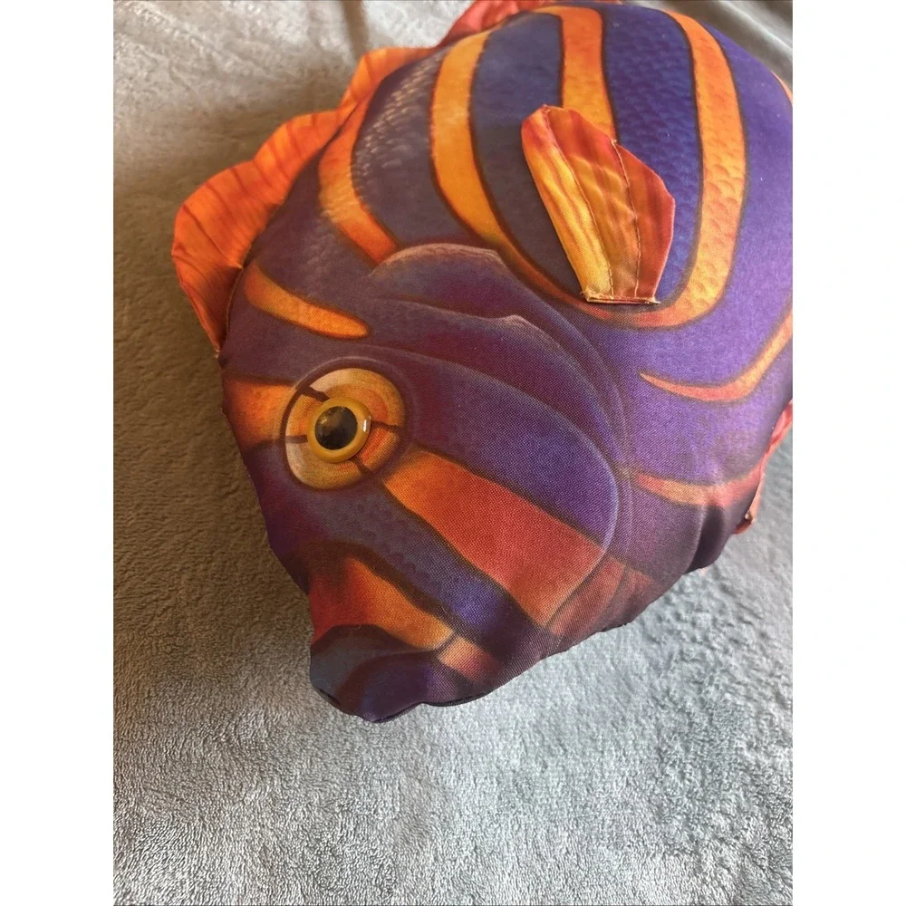 VTG Salamander Graphics Plush‎ Colorful Queen Angelfish Large Throw Pillow 22